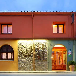 Landhaus Coll, Garriguella